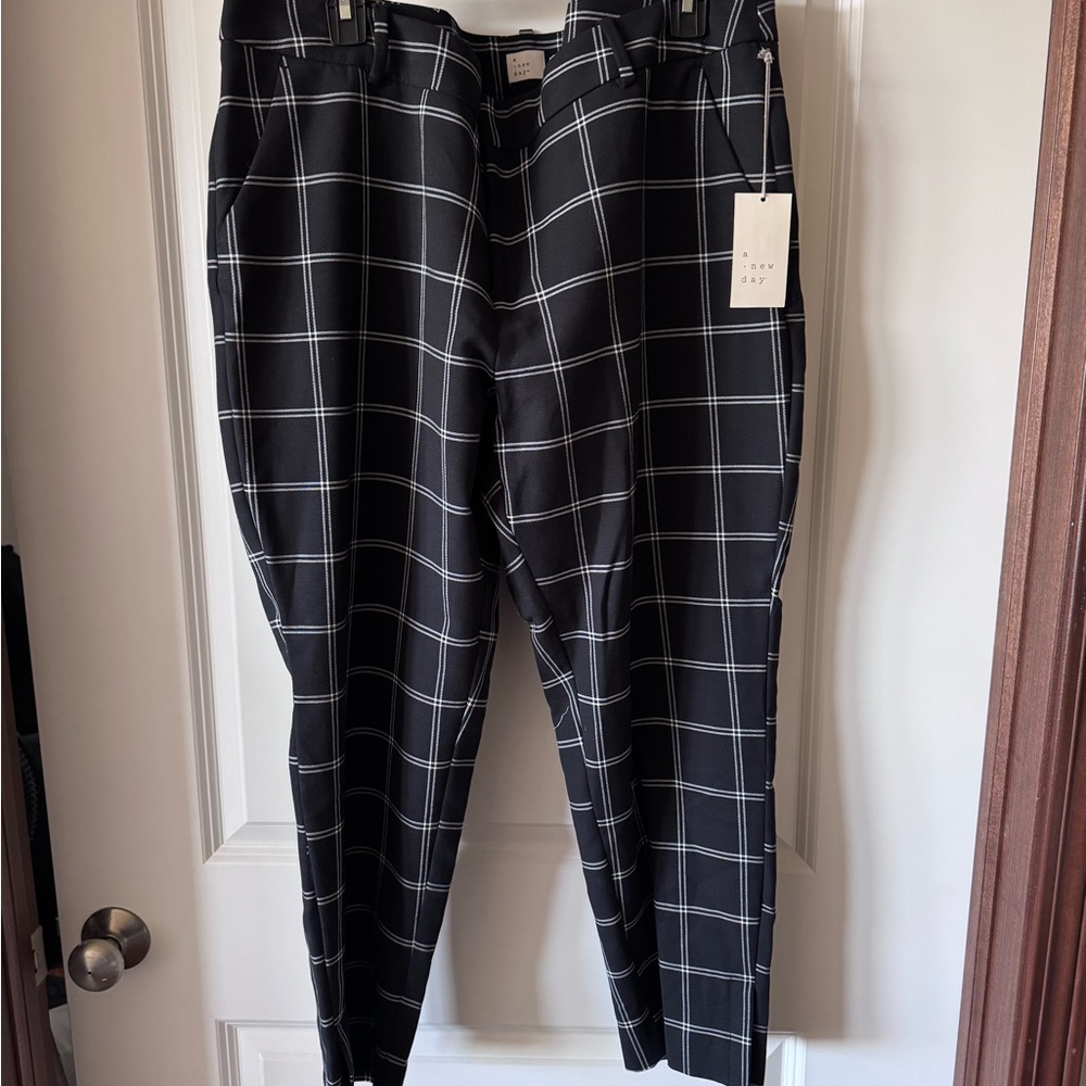 a new day Black and White Plaid Men's Dress Pants